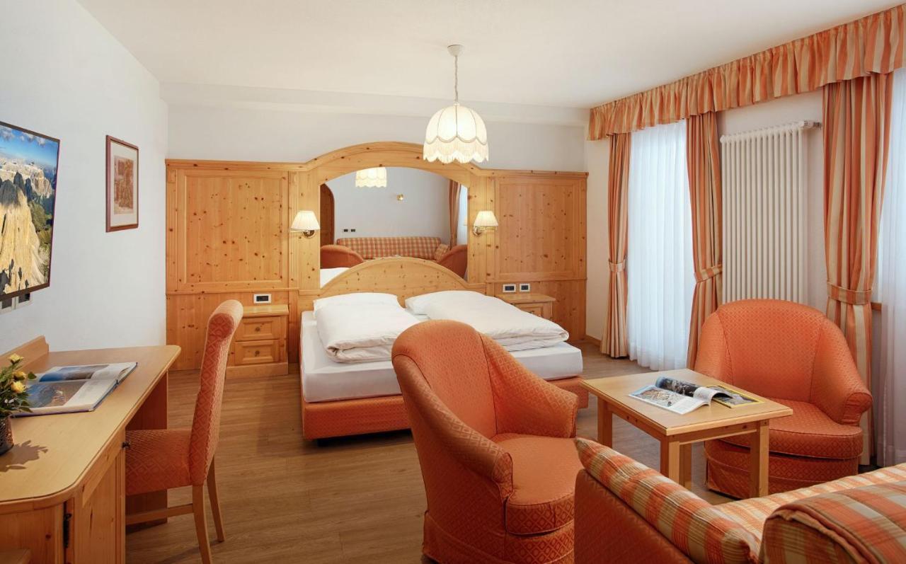 Hotel Villa Eden Corvara In Badia Exterior photo